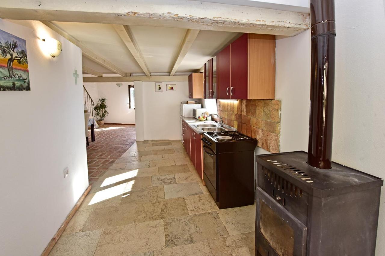 Villa Fragola Motovun Buitenkant foto