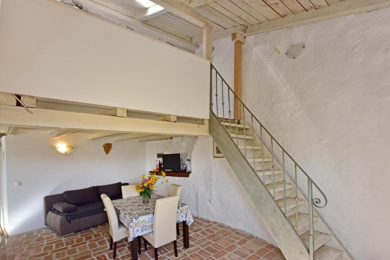 Villa Fragola Motovun Buitenkant foto
