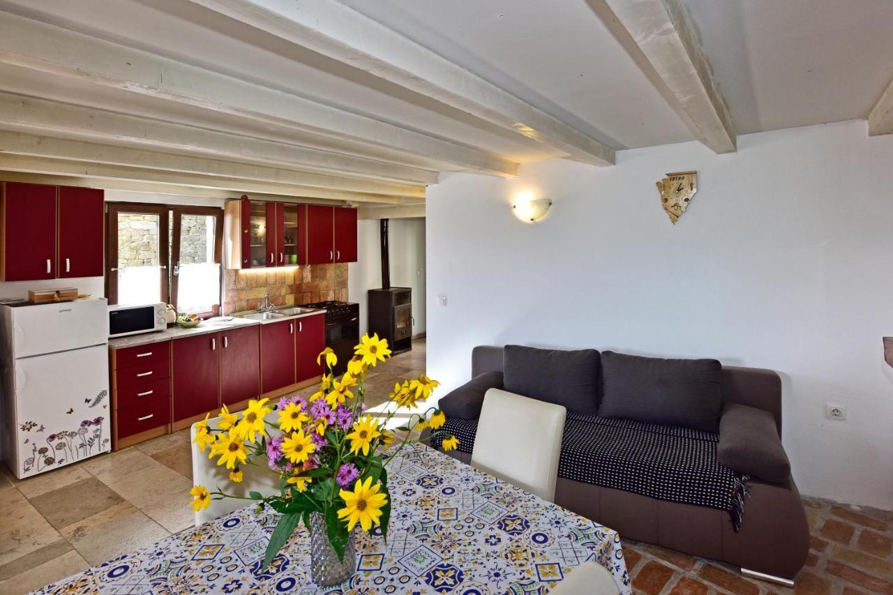Villa Fragola Motovun Buitenkant foto