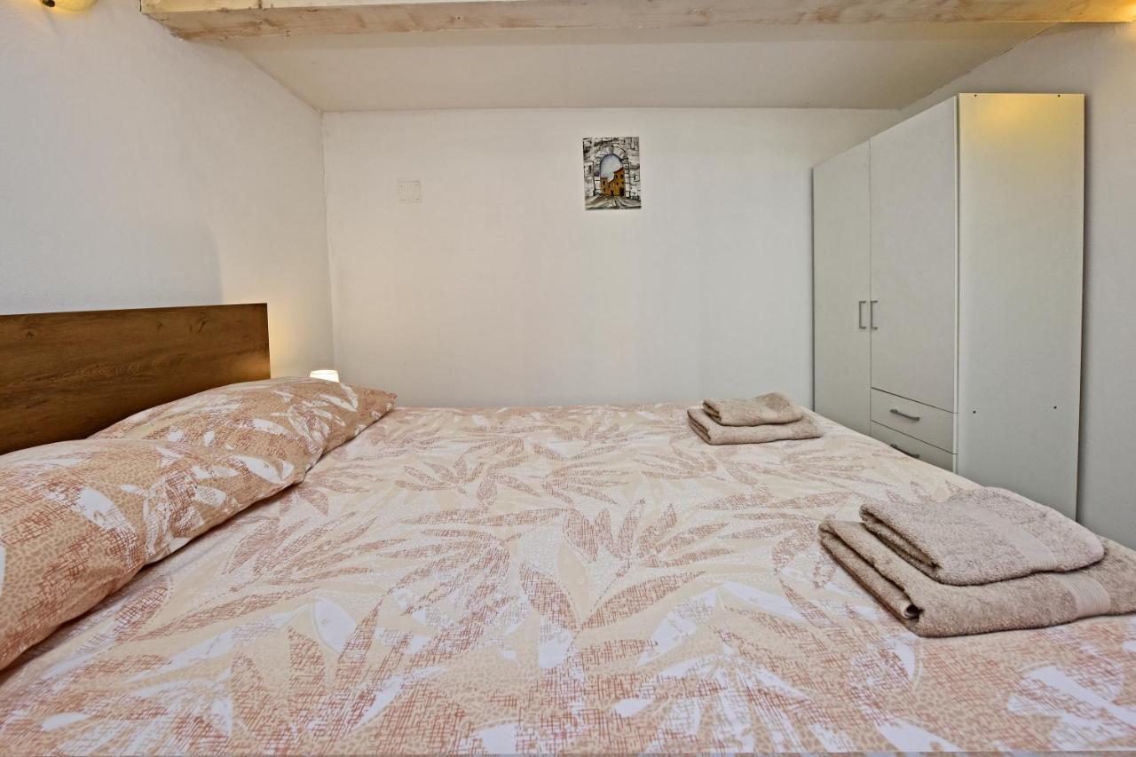 Villa Fragola Motovun Buitenkant foto